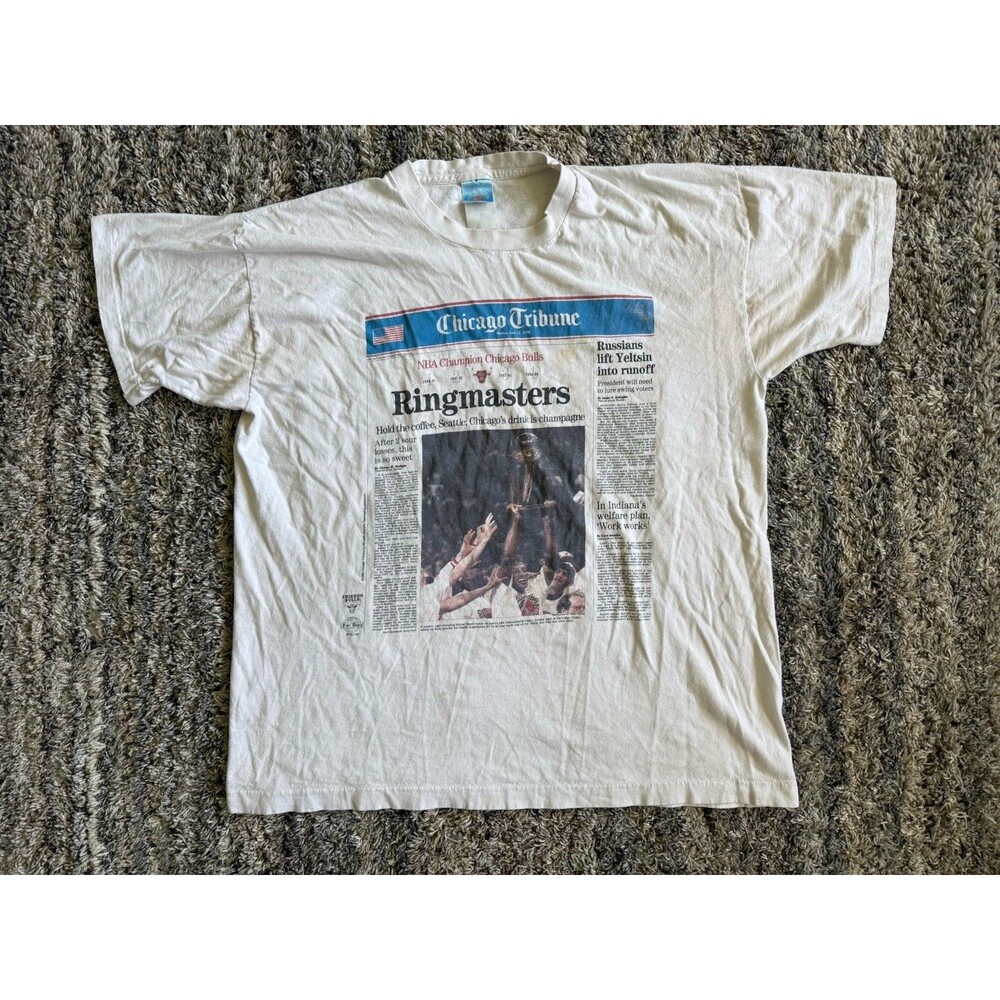 Vintage 1996 Chicago Bulls NBA Champions Chicago Tribune Ringmasters T Shirt L